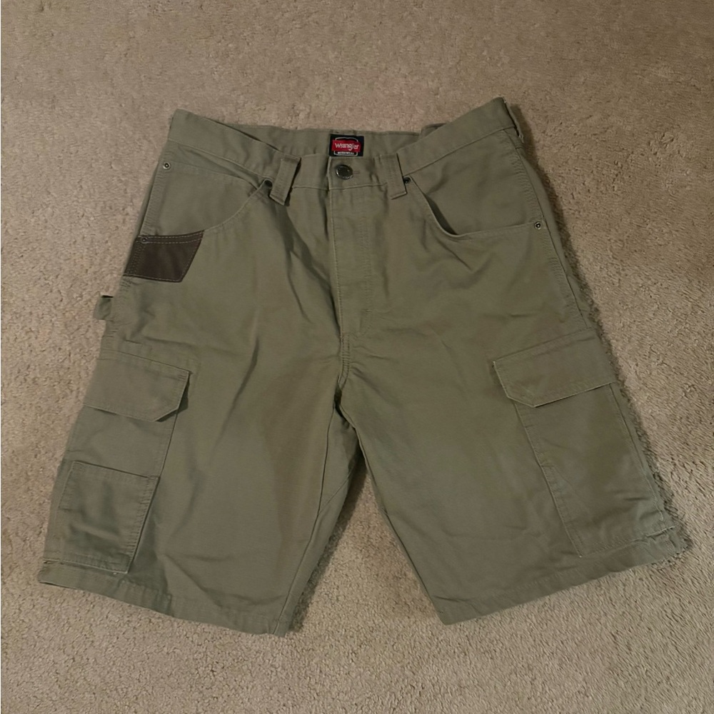 Men's Cargo Workwear Shorts in Olive Khaki Green ❤️